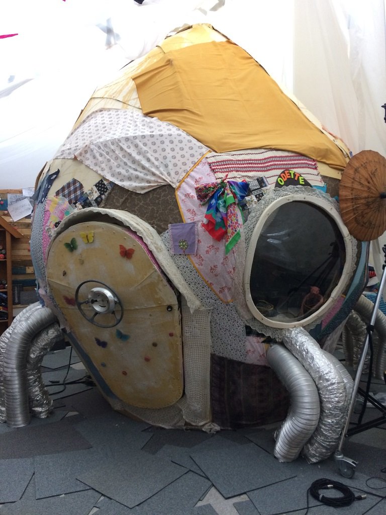 Ci gît à Planète Terre